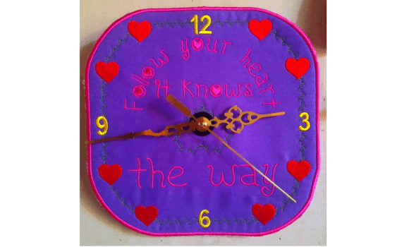 ITH Clock Review: A Seasonal Embroidery Design for Holiday Home Decor